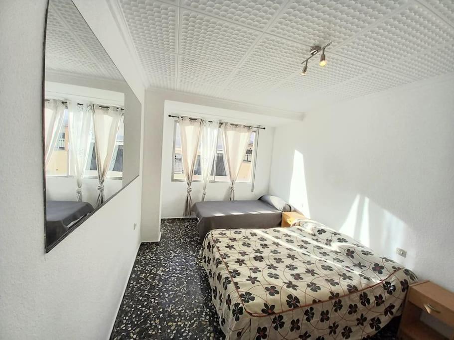 Apartment Capitan Segarra Center Аликанте Екстериор снимка
